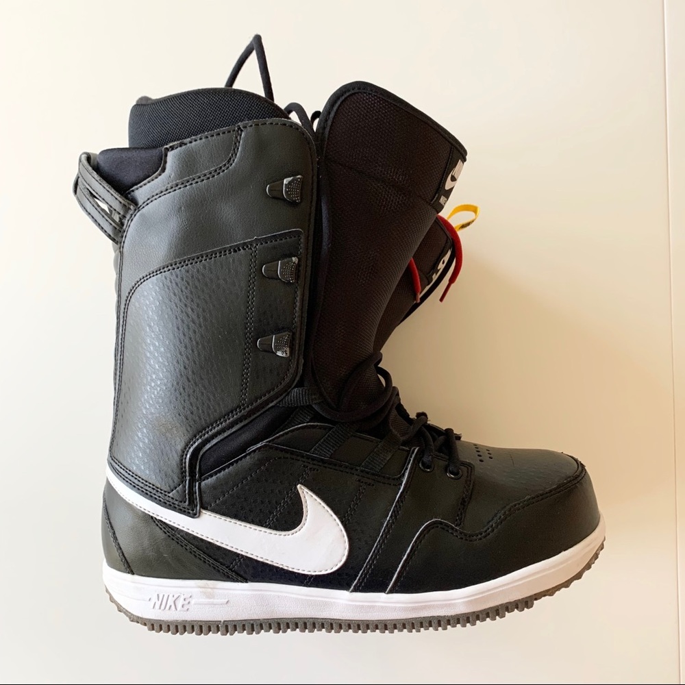 Nike Vapen Snowboarding Boots